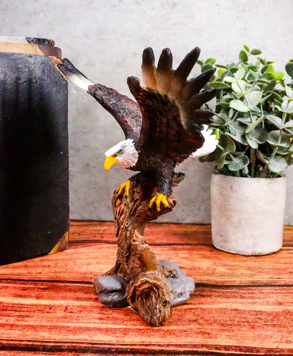 Exclusive 7” Tall American Bald Eagle Resin Decorative Figurine